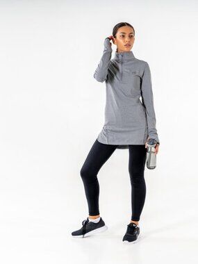 Veil Spark Gray Long Sleeve Half-Zip Running Tunic Top, Small